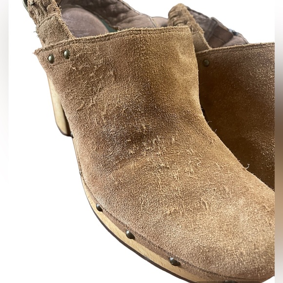 UGG AUSTRALIA Dafni Braided Buckle Studded Suede Platform Clog Size 12 - Picture 8 of 9